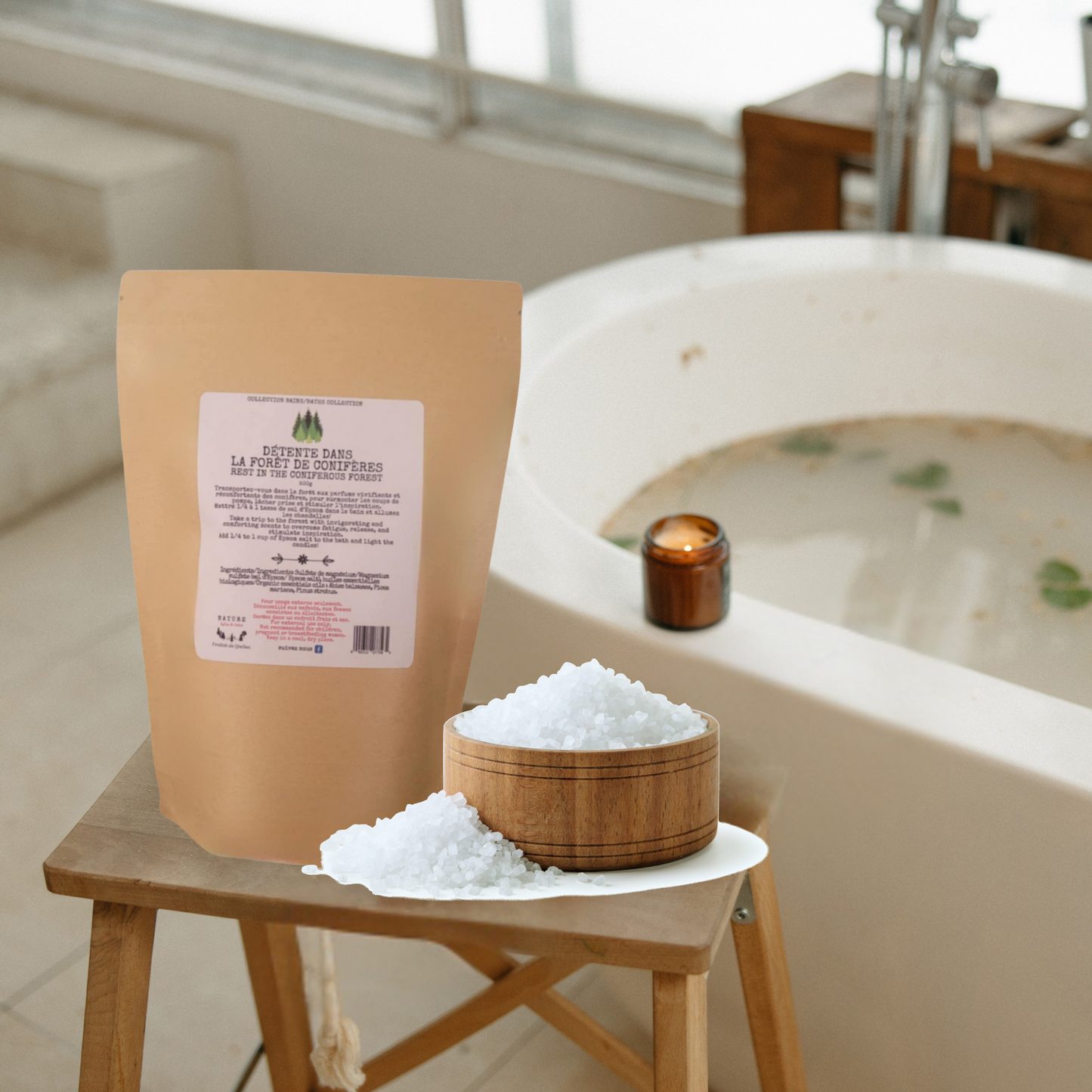 Bain détente dans la forêt de conifères/ Rest in the coniferous forest